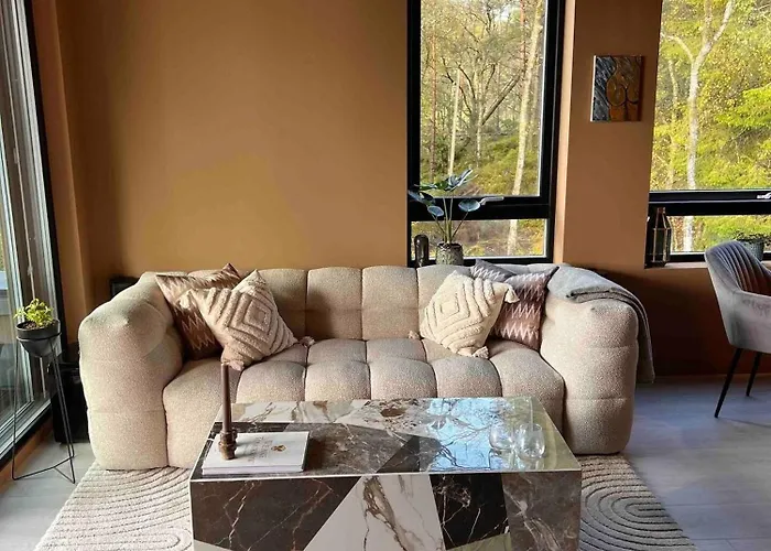 Luxury With Beautiful Location Florvag