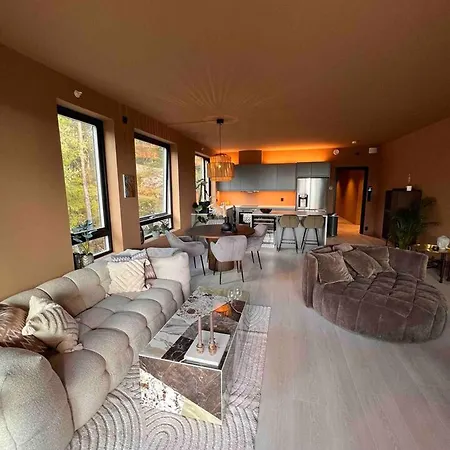 Luxury With Beautiful Location * Florvag